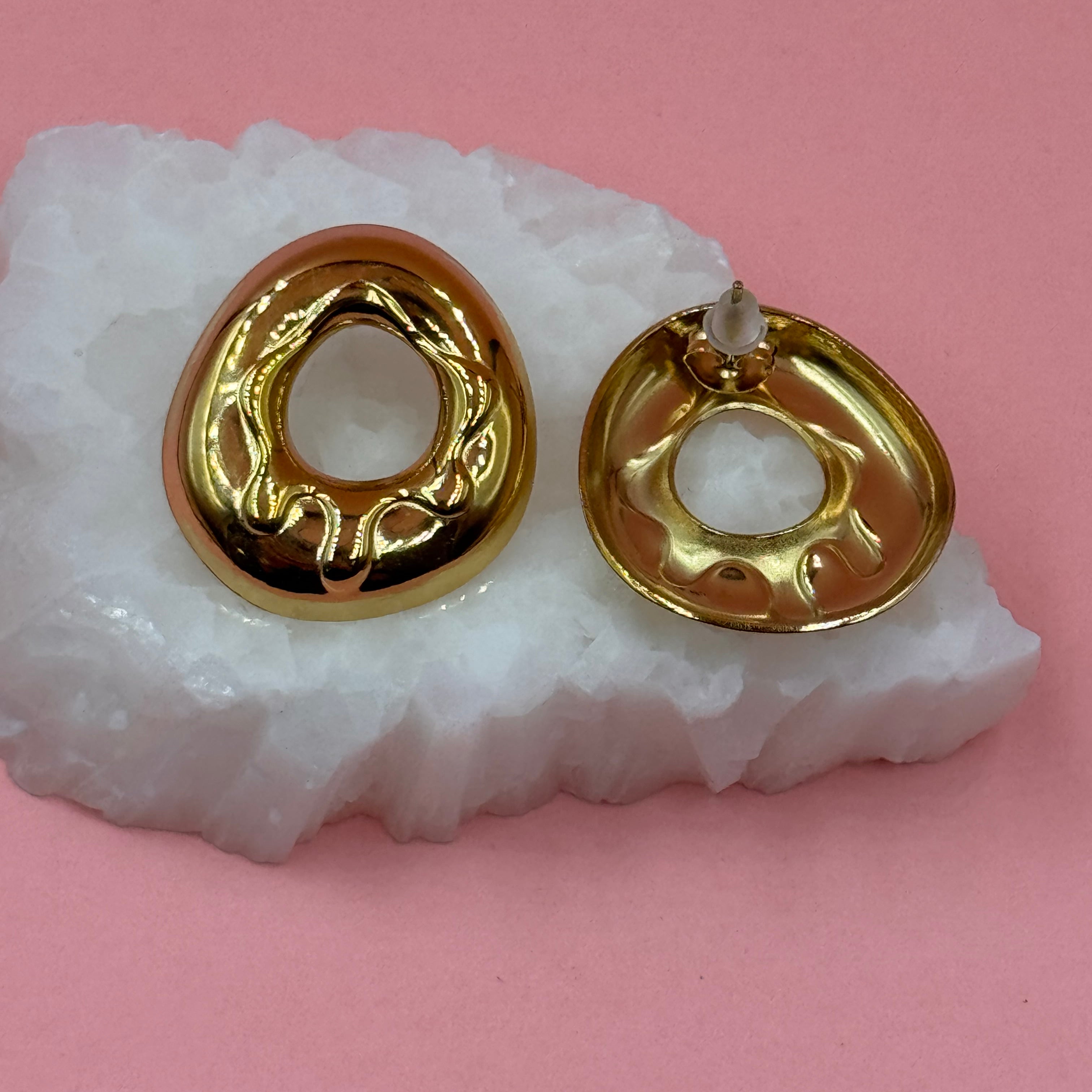 Donut gold earrings