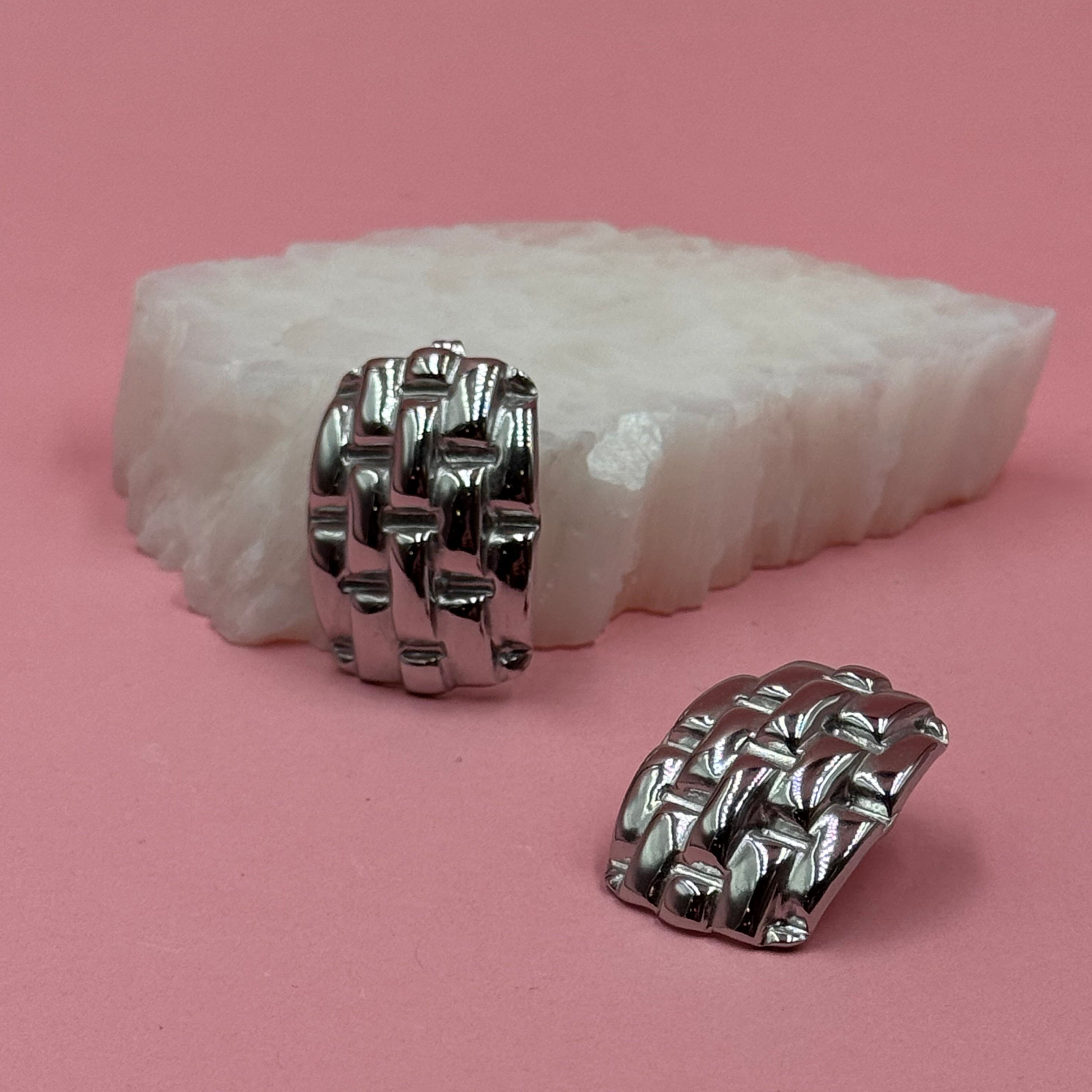 Old fashion silver earrings