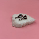 Hug silver earrings
