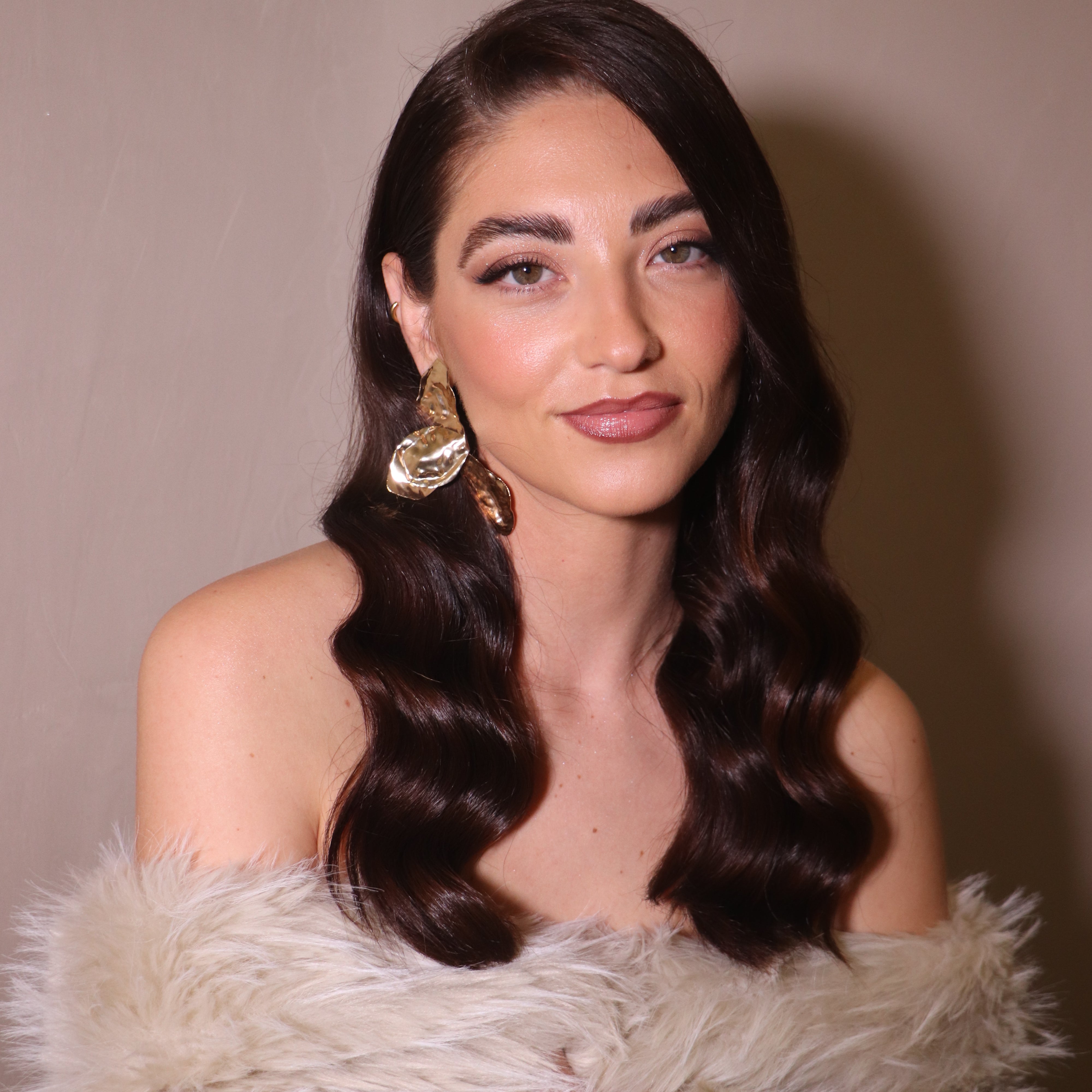 Anna gold earrings